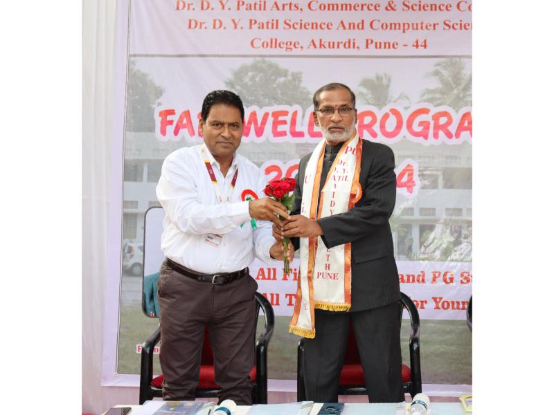 Distinguished-Dignitaries