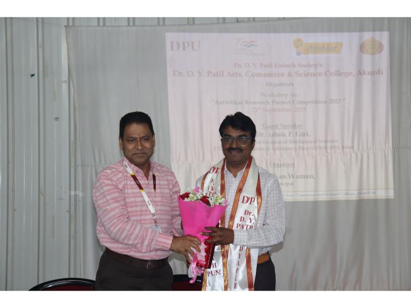 Distinguished-Dignitaries